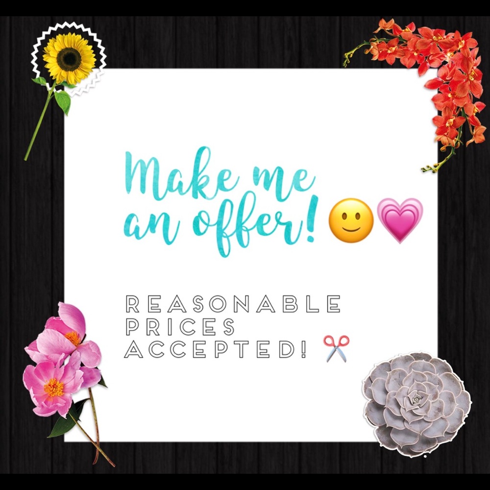 CHECKOUT MY CLOSET😚💋WELCOME TO MAKE OFFERS!!💗💗